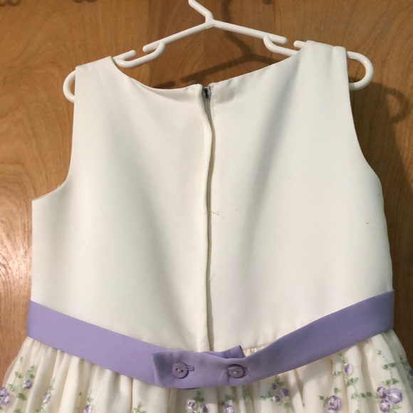 Dress - Picture 6 of 8